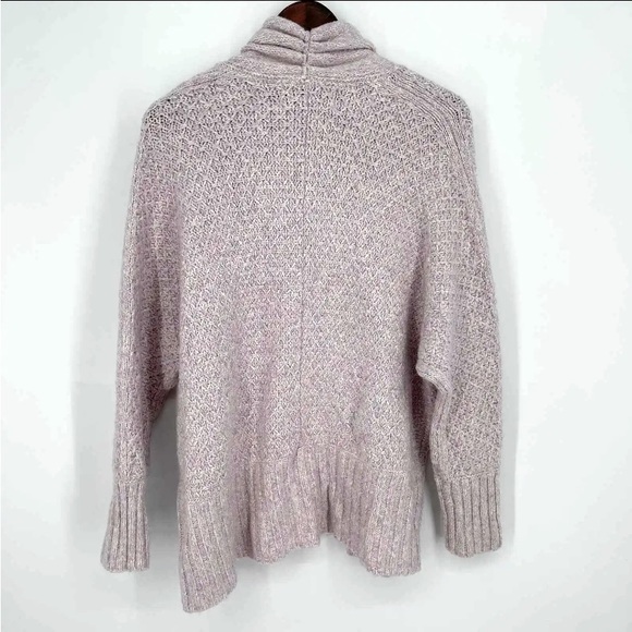 Anthro Angel of the North Light Grey Chunky Knit Dolman Sleeve Cardigan - Picture 3 of 10